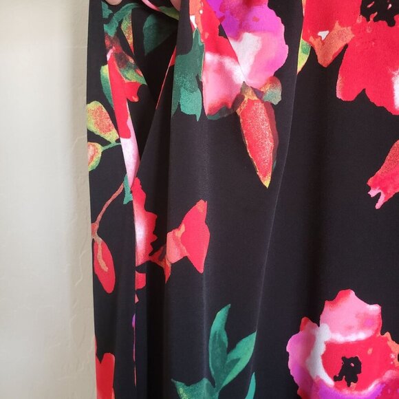 Susan Graver Floral Liquid Knit Pull-On Wide Leg Crop Pant Black Size Women's XL - Picture 4 of 10